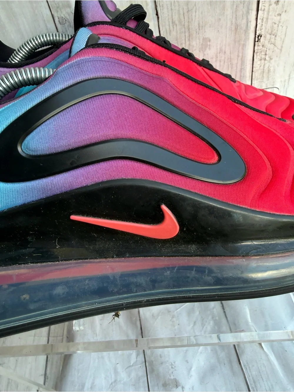 🇺🇸 Nike Air Max 720 Red Gradient Men’s  Size 12